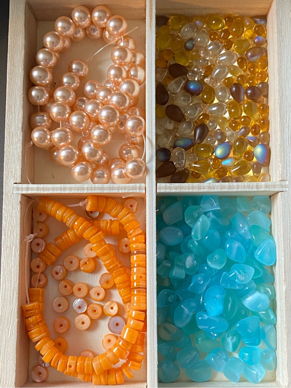 Assorted Beads Freshwater Pearl Seed Beads Shell Beads & Glass Beads - Picture 2 of 15
